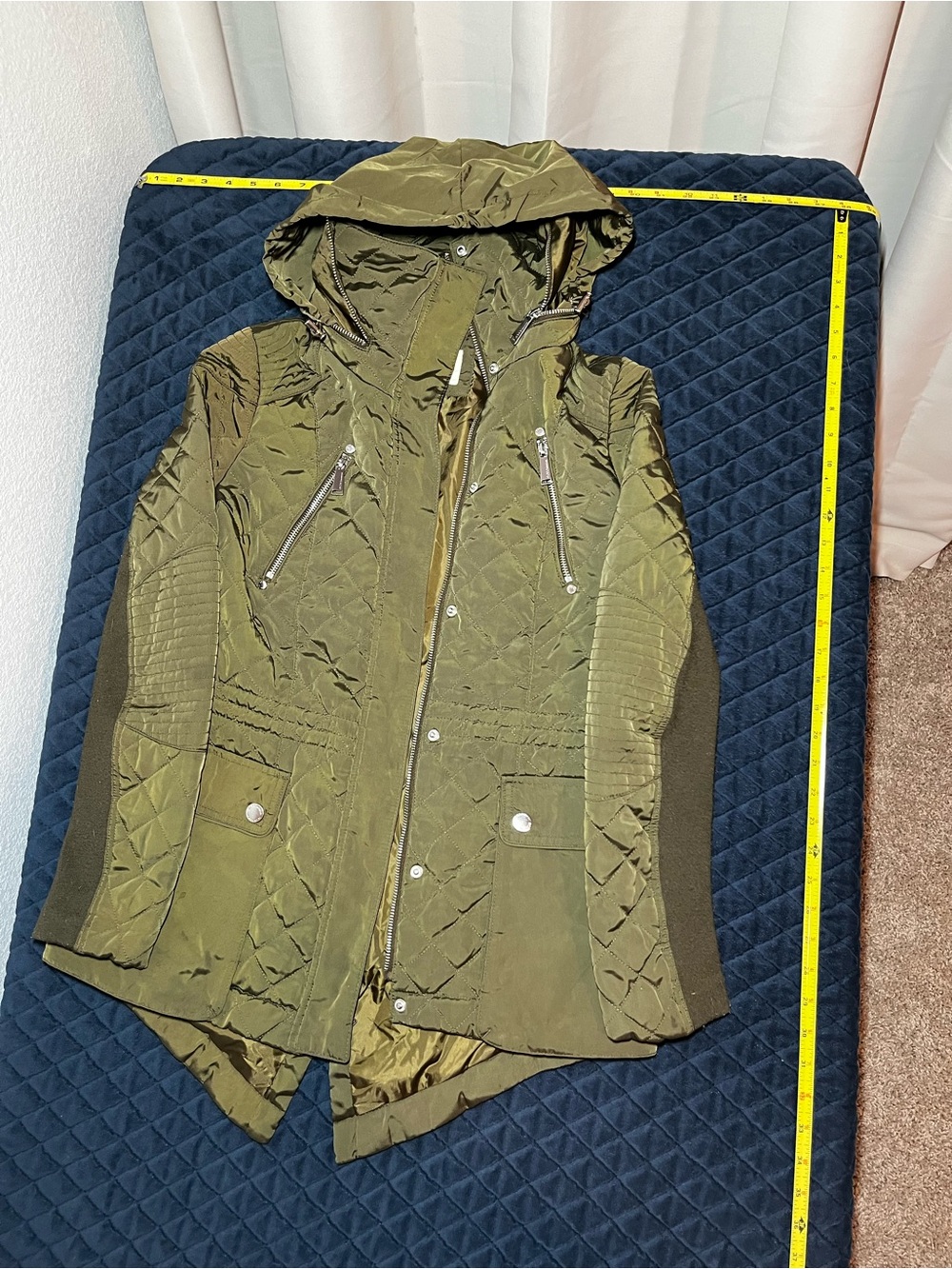 BCBGeneration Olive Green Quilted Hooded Puffer Jacket - Adjustable Hood/ Collar